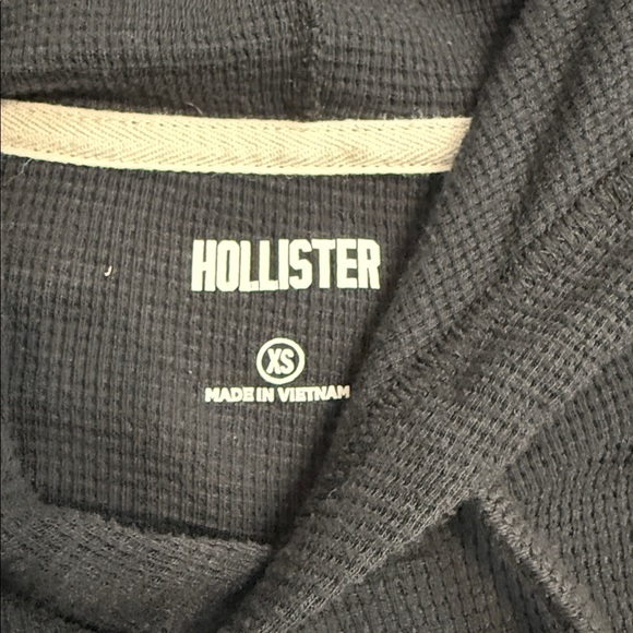 Hollister Men's Dark Navy Blue Waffle Hoodie - Picture 2 of 4